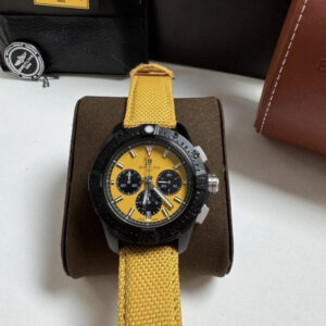 Breitling Avenger - Amarelo