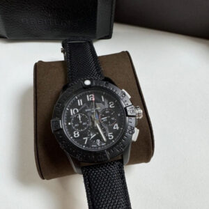 Breitling Avenger -Preto/Amarelo