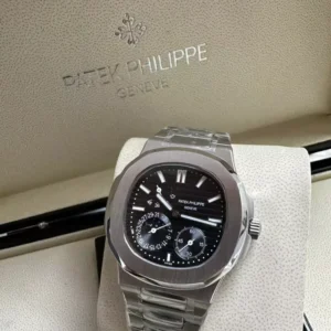 Patek Philippe Nautilus - Prata/Preto