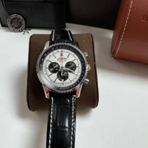 Breitling Navitimer - Panda/Couro