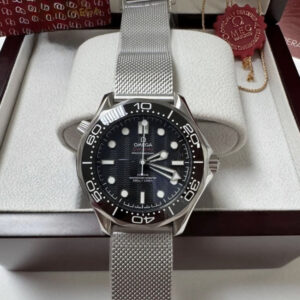 Omega Seamaster- Preto