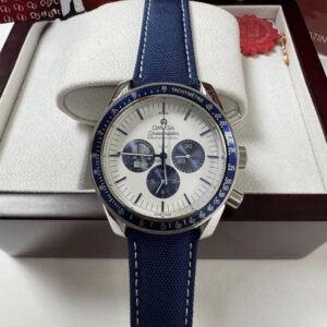 Omega Speedmaster - Snoopy