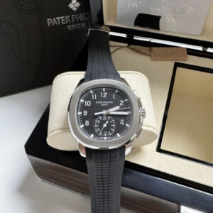 Patek Philippe Aquanaut - Preto